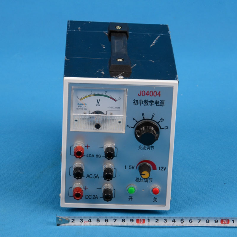 04004教學(xué)電源.jpg 04004教學(xué)電源.jpg